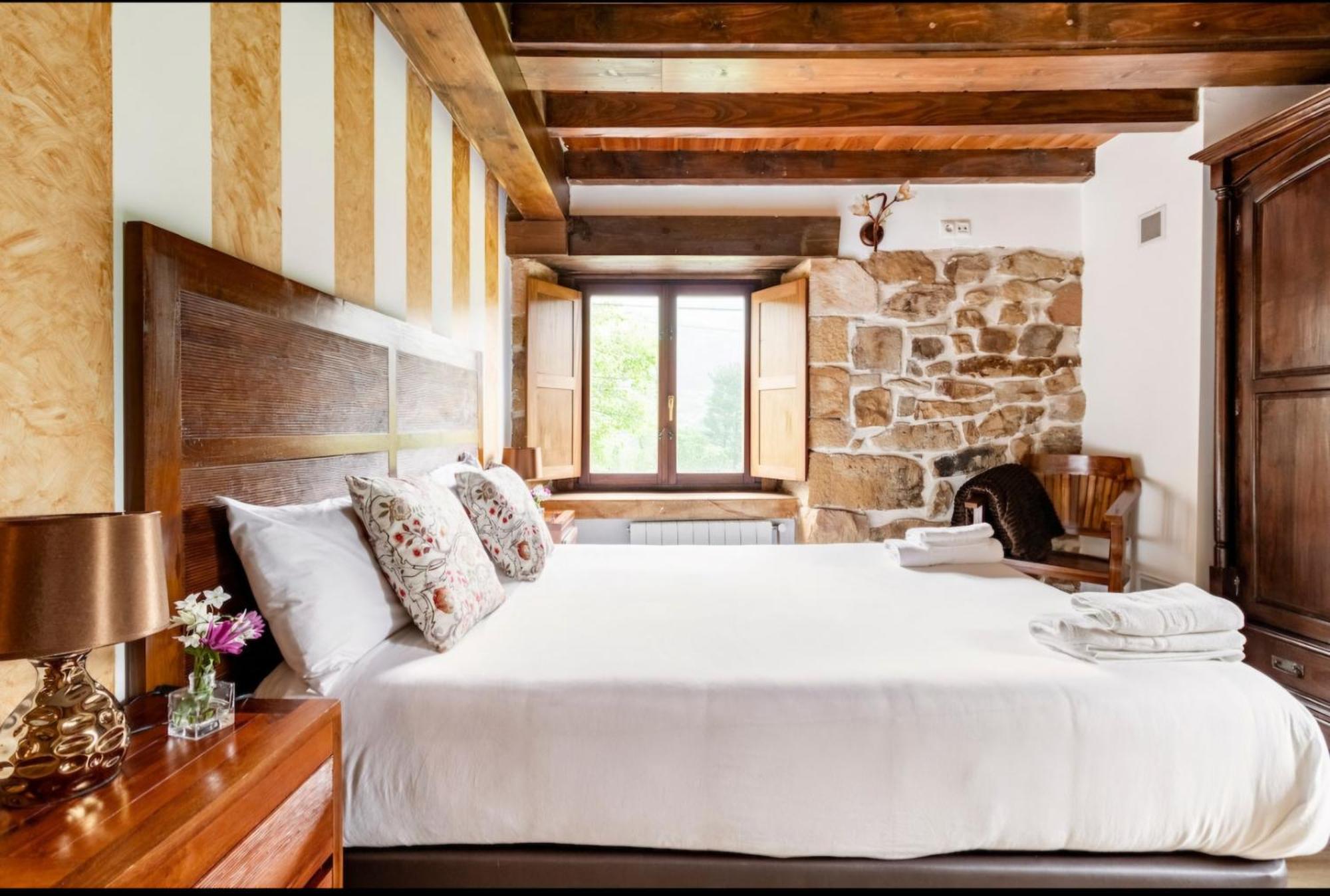 Casa De Pueblo Las Golondrinas De Luena San Miguel de Luena Екстериор снимка