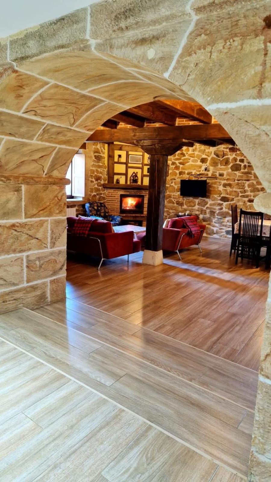 Casa De Pueblo Las Golondrinas De Luena San Miguel de Luena Екстериор снимка