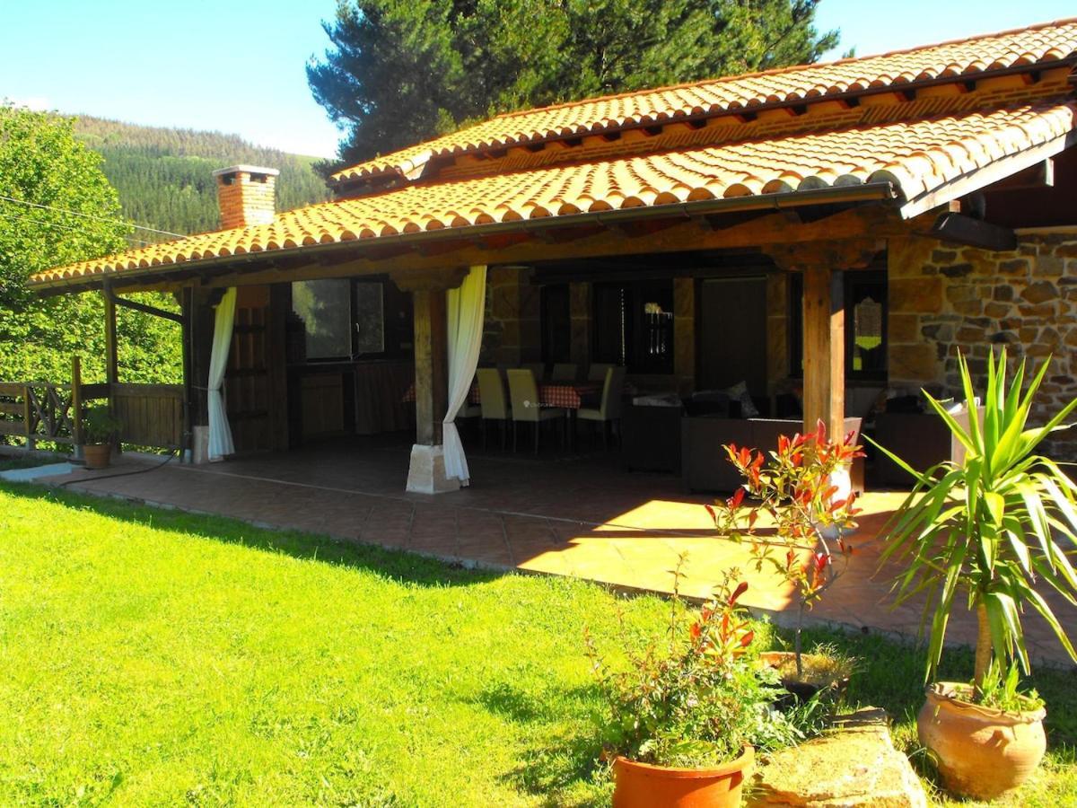 Casa De Pueblo Las Golondrinas De Luena San Miguel de Luena Екстериор снимка